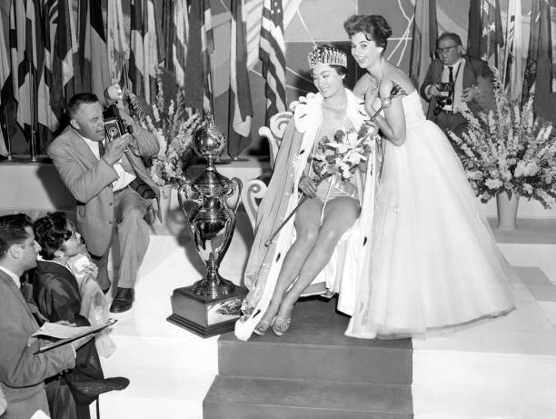 Miss Universe Akiko Kojima of Japan crowned predecessor from 1958 - Old Photo