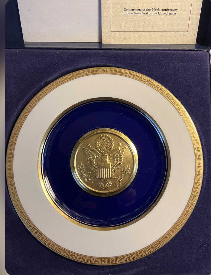PRIVATE ESTATE SALE: The 200th Anniversary Plate of The Great Seal of the US
