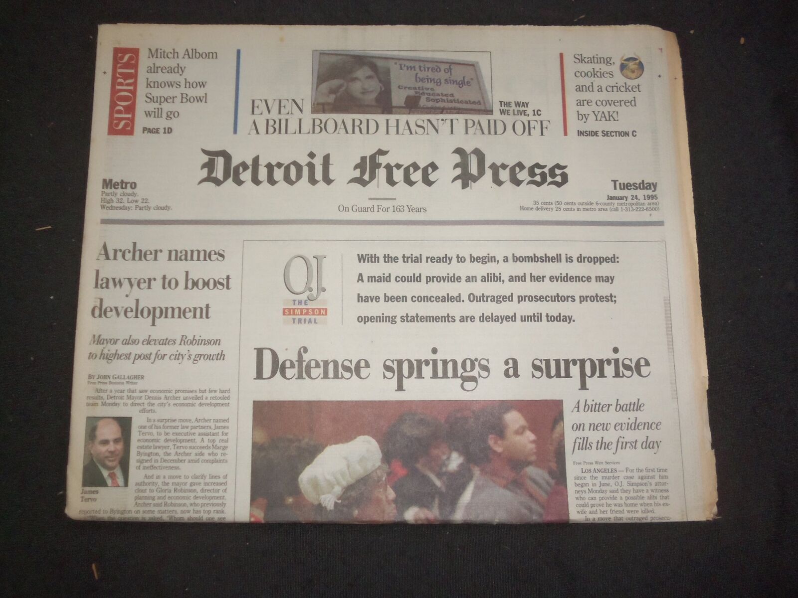 1995 JAN 24 DETROIT FREE PRESS NEWSPAPER -O.J. SIMPSON DEFENSE SURPRISE- NP 7662