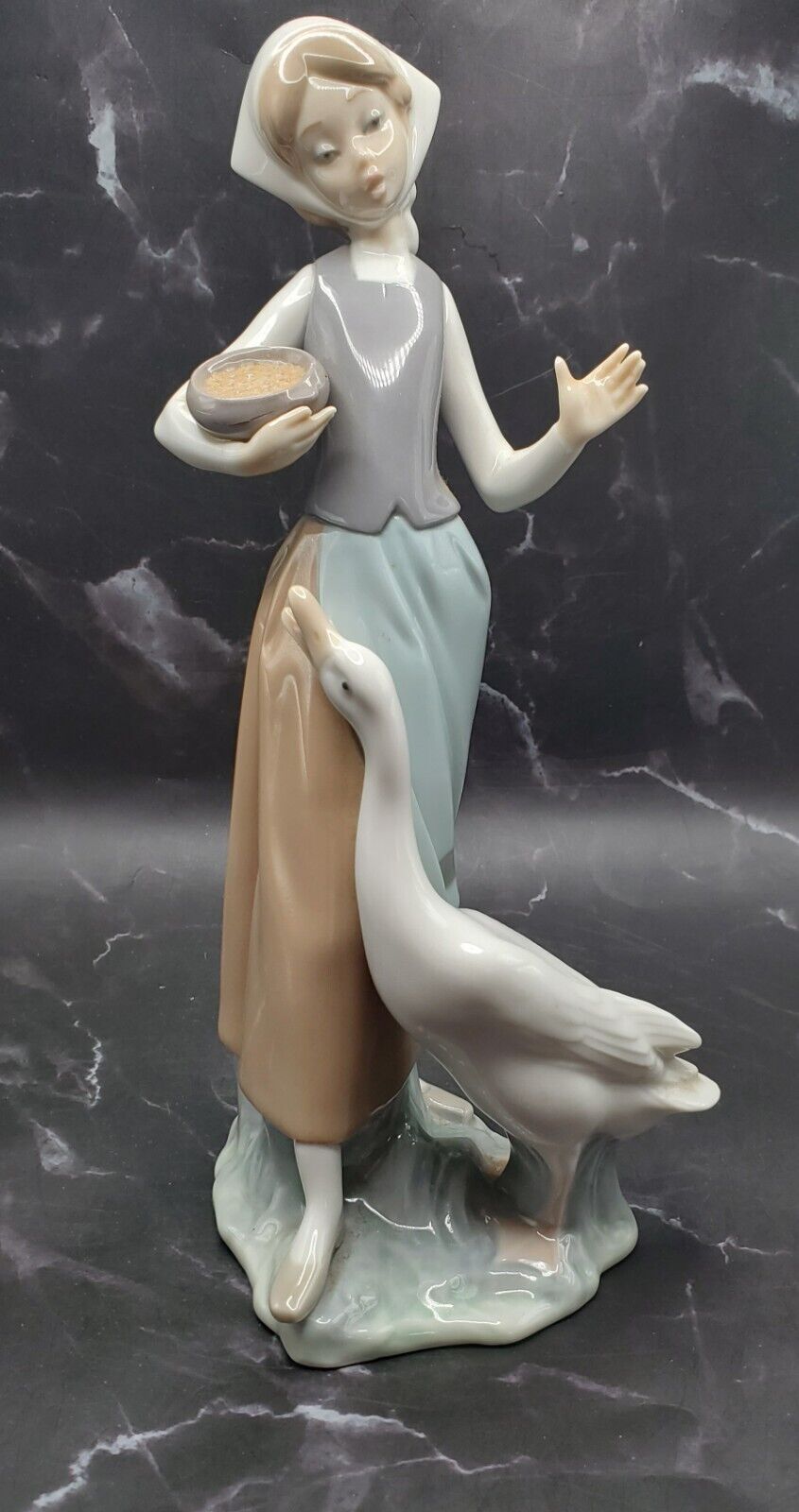 Vintage Lladró Porcelain Figurine 