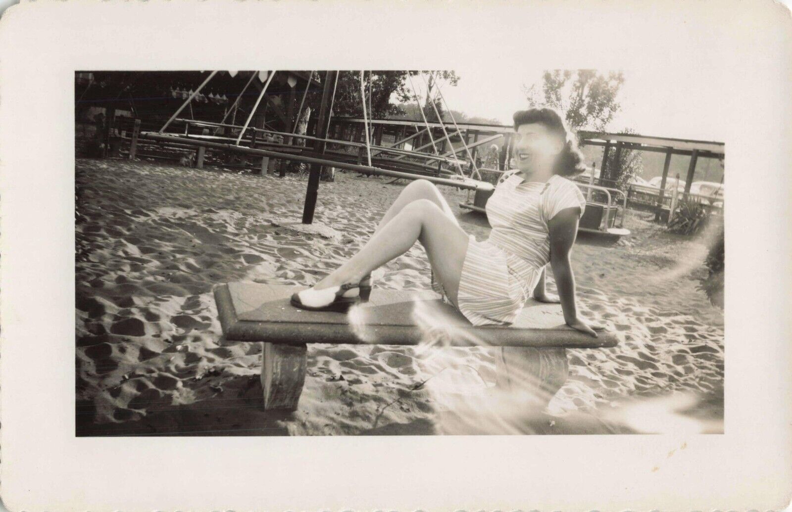 1940s Found Photo Miami Beach, Florida Women Ladies Swimsuit 547