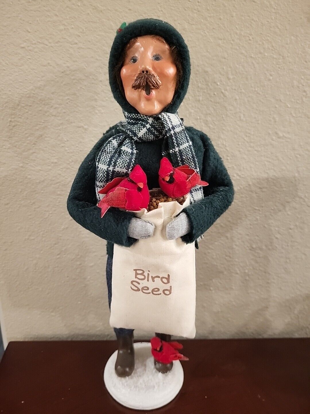 Byers Choice Man from Family w/ Cardinals Caroler