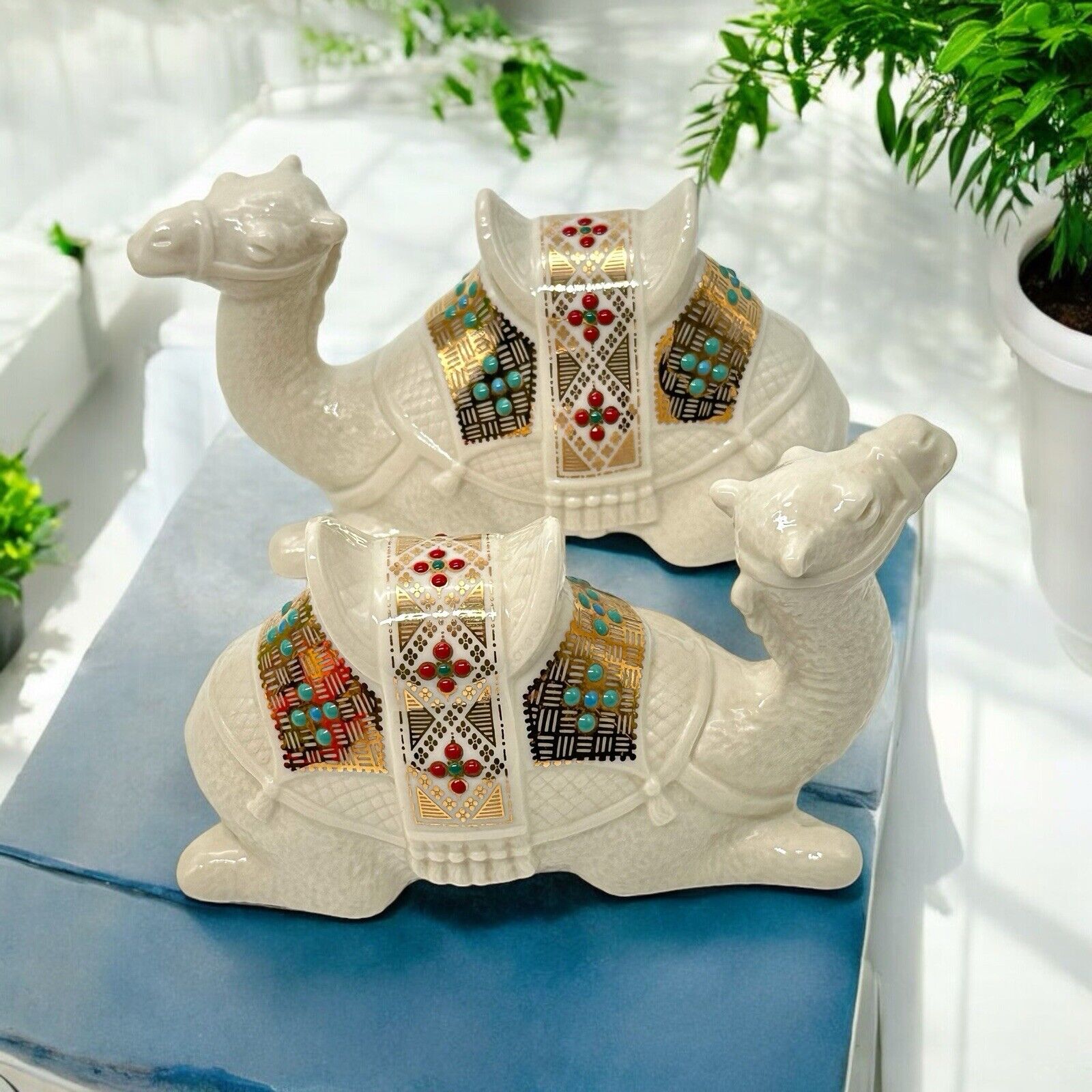 2 Lenox China Jewels Collection Nativity Camels Laying Kneeling Christmas ESTATE