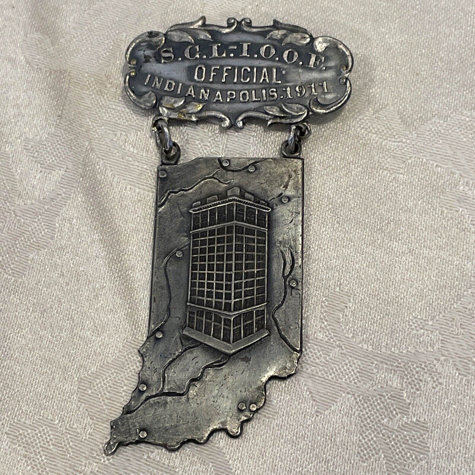 Antique S.G.L.-I.O.O.F 1911 Odd Fellows Official Badge Indianapolis IN Exc Cond 