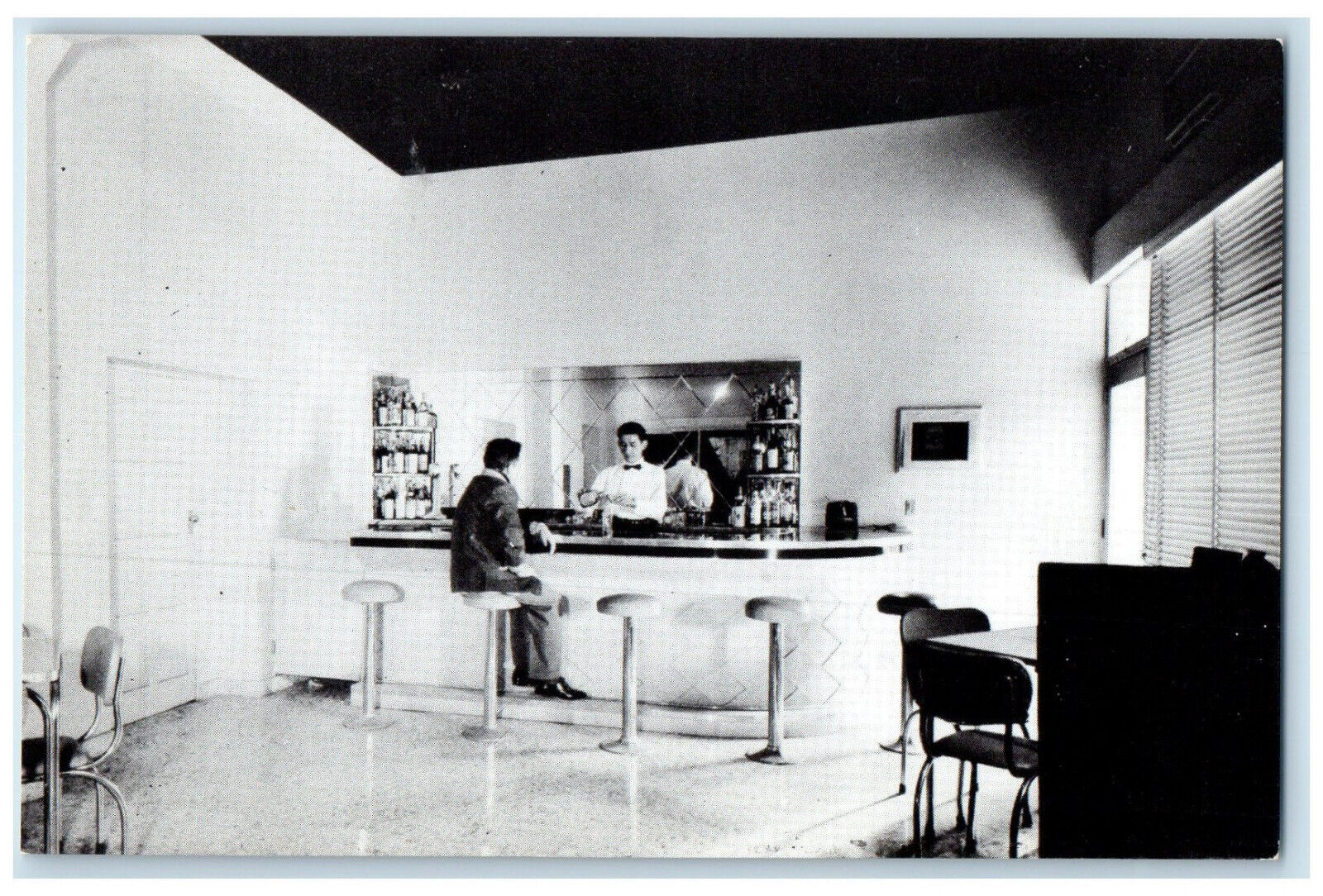 c1950\'s Cocktail Lounge of the Ramal Hotel in Linares NL Mexico Postcard