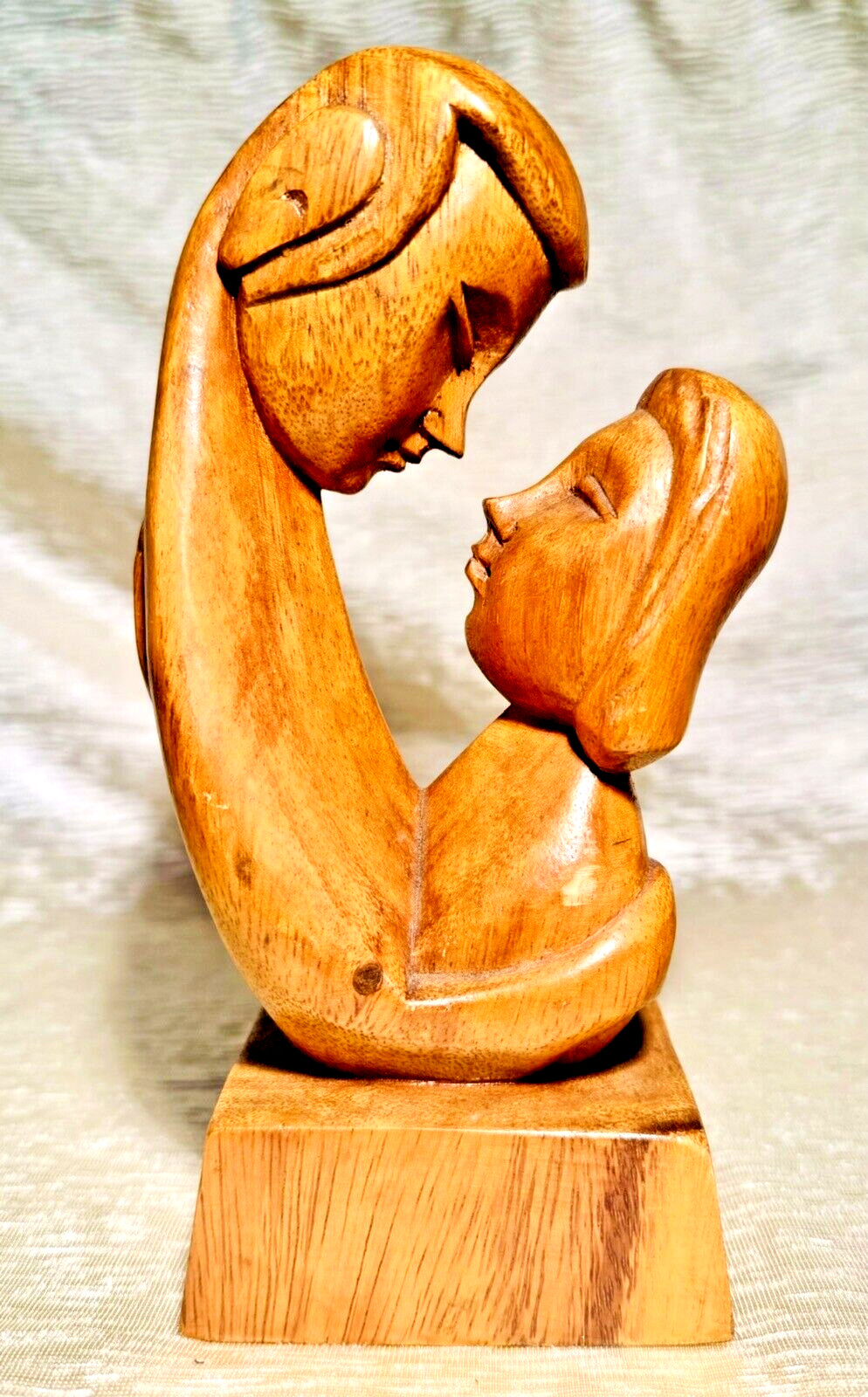 Rare Vintage Lovers Embrace Figurine Statue Alii Woods Honolulu Monkey Pod