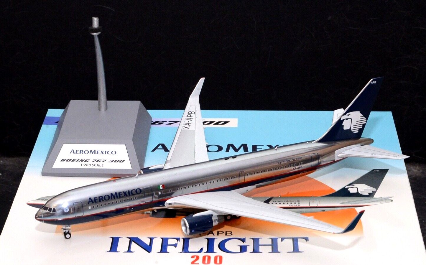Inflight 200 AeroMexico Boeing 767-300ER XA-APB IF763AM1123 Polished