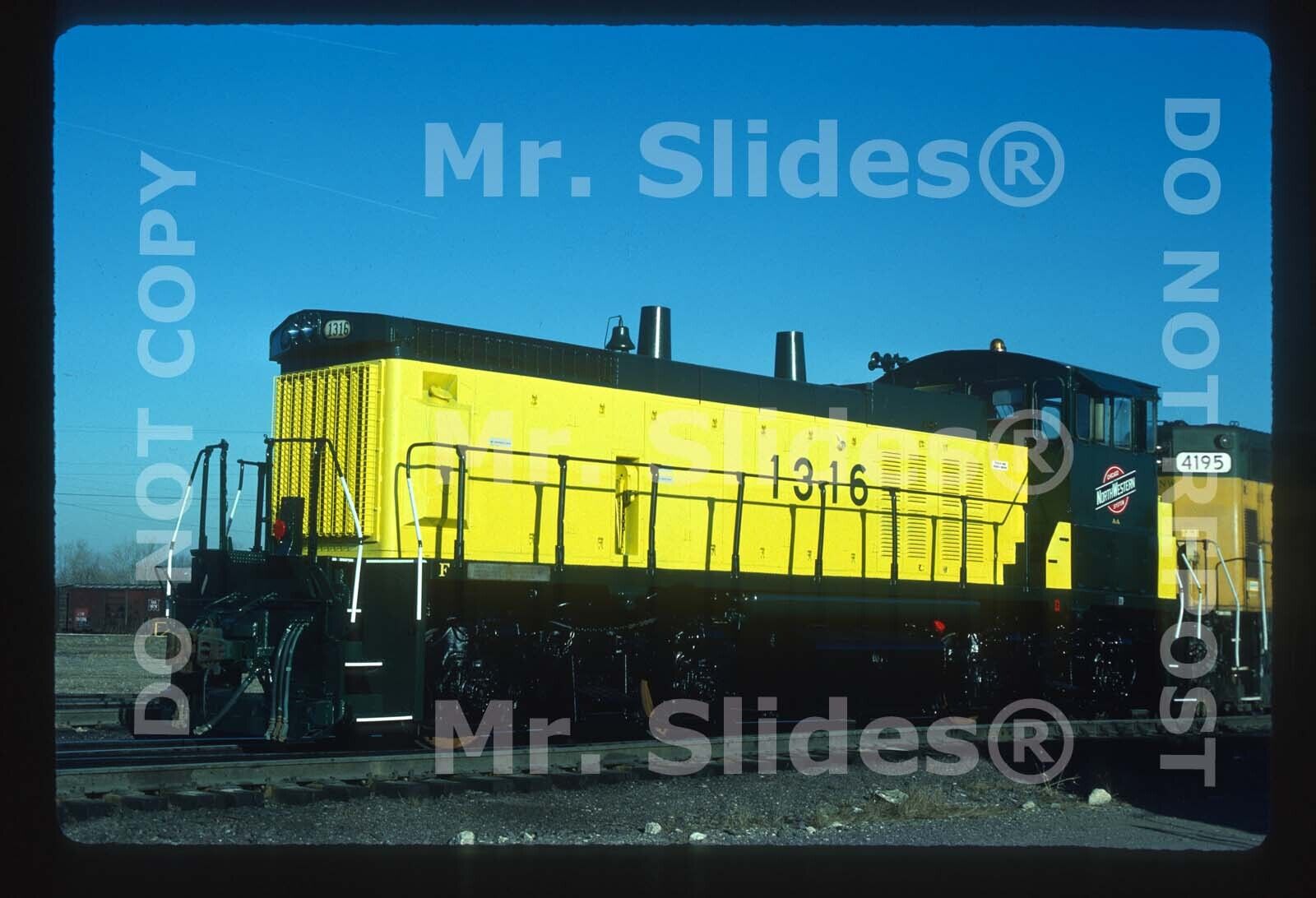 Original Slide C&NW System Chicago & North Western Fresh Paint MP15DC 1316