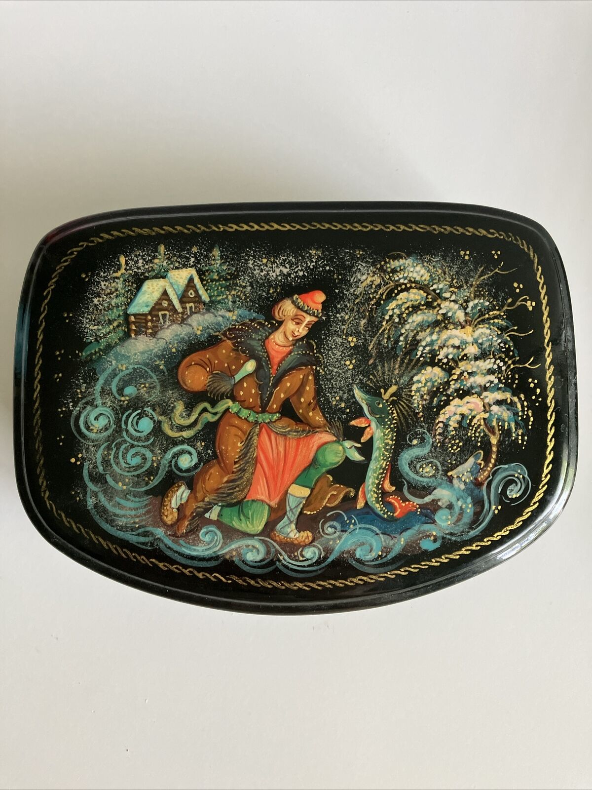 Vintage Hand Painted Russian Lacquered Box Signed 