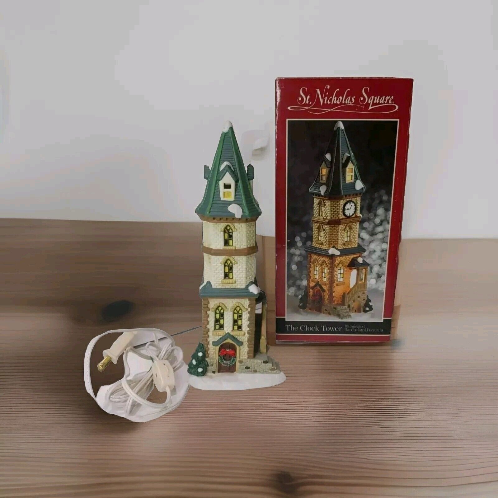 Vintage St Nicholas Square Village Collection ILLUMINATED CLOCK TOWER Christmas 