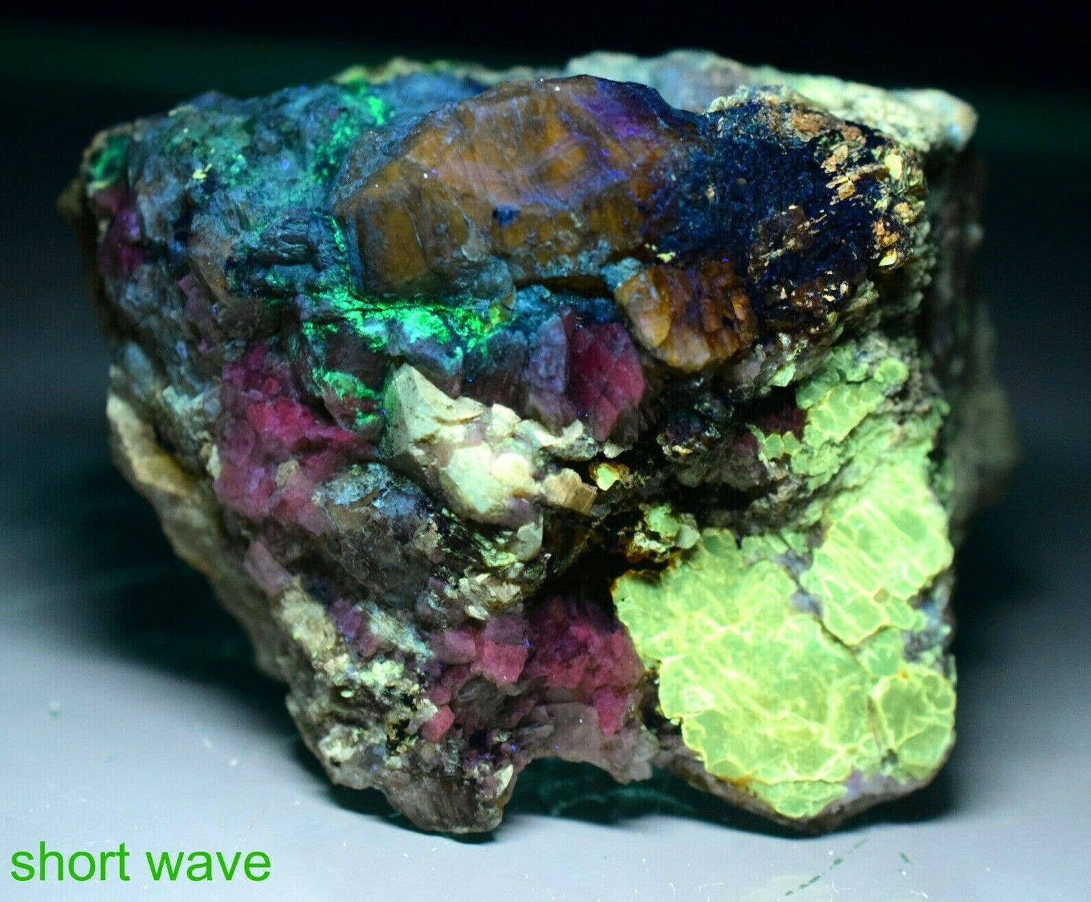 496 GRAM 4 Colors Fluorescent Scapolite Crystal Phlogopite Calcite Unknown Pyrit