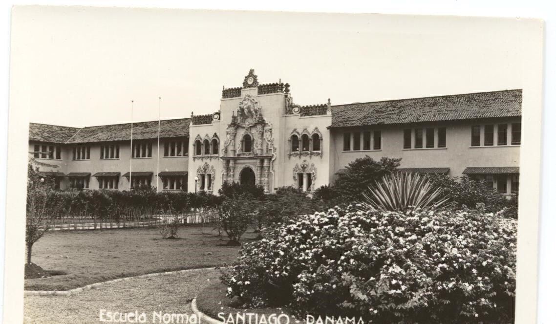 RPPC Postcard Escuela Normal Santiago Panama 