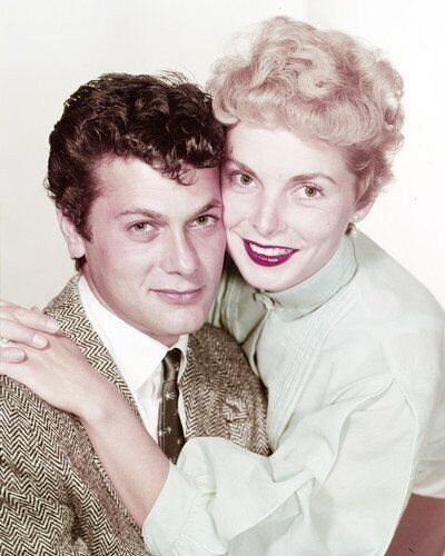 Janet leigh and Tony Curtis 1950\'s Hollywood couple pose 16x20 inch Poster